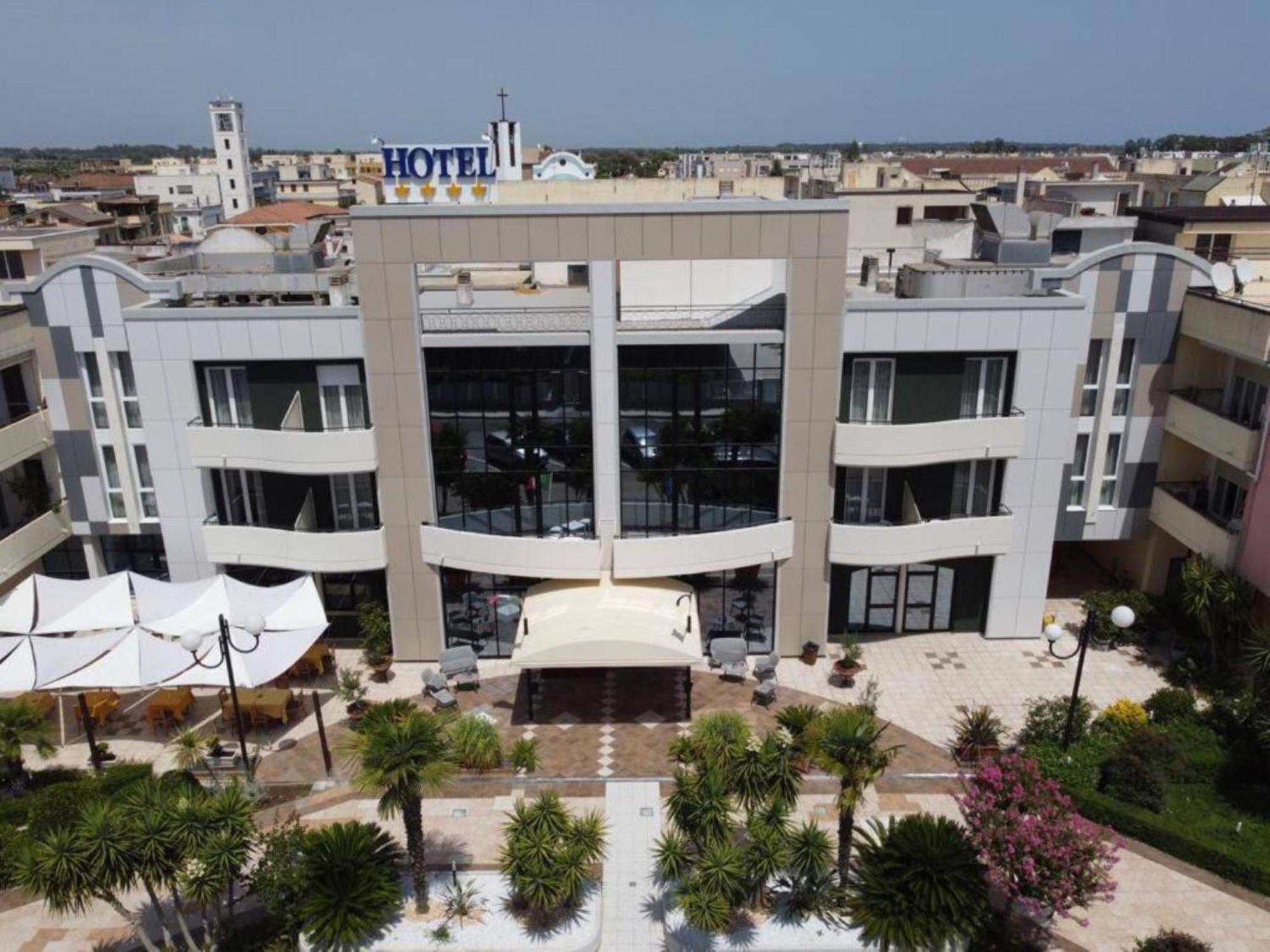 Best Western Hotel Imperiale Nova Siri Marina Exterior foto